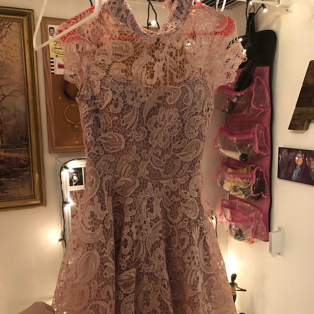 pink windsor dress